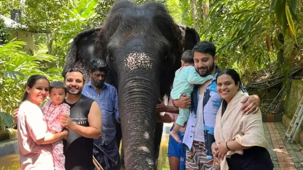travel connection customers on kerala trip